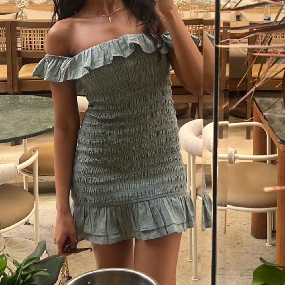 Abercrombie & Fitch Green Off-Shoulder Sheath Dress